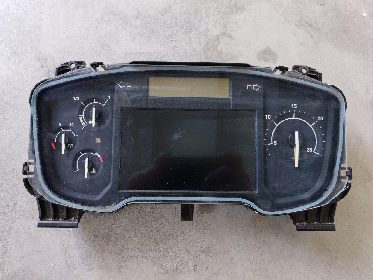 RENAULT RANGE T / DASHBOARD DISPLAY / 22224253 - Armatuurlaud: pilt 2 RENAULT RANGE T / DASHBOARD DISPLAY / 22224253 - Armatuurlaud: pilt 2
