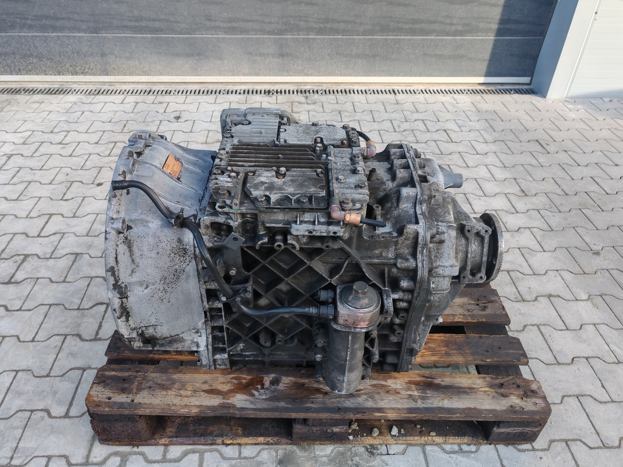 RENAULT VOLVO / AT2412D I-SHIFT COMPLETE GEARBOX / 3190584 - Käigukast: pilt 2 RENAULT VOLVO / AT2412D I-SHIFT COMPLETE GEARBOX / 3190584 - Käigukast: pilt 2