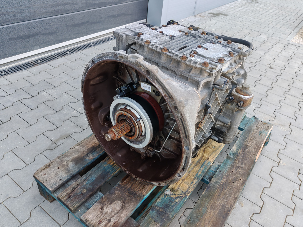 RENAULT VOLVO / AT2412D I-SHIFT / COMPLETE GEARBOX - Käigukast: pilt 2 RENAULT VOLVO / AT2412D I-SHIFT / COMPLETE GEARBOX - Käigukast: pilt 2