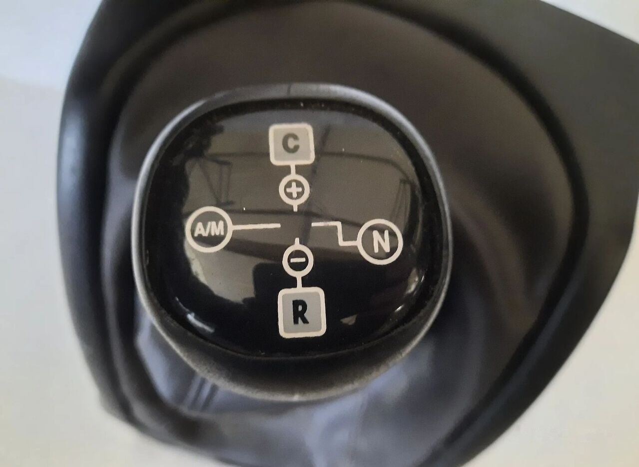 Renault Joystick lewarek zmiany biegów RENAULT MAGNUM DXI 12 Renault truck - Käigukast - Veoauto: pilt 2 Renault Joystick lewarek zmiany biegów RENAULT MAGNUM DXI 12 Renault truck - Käigukast - Veoauto: pilt 2