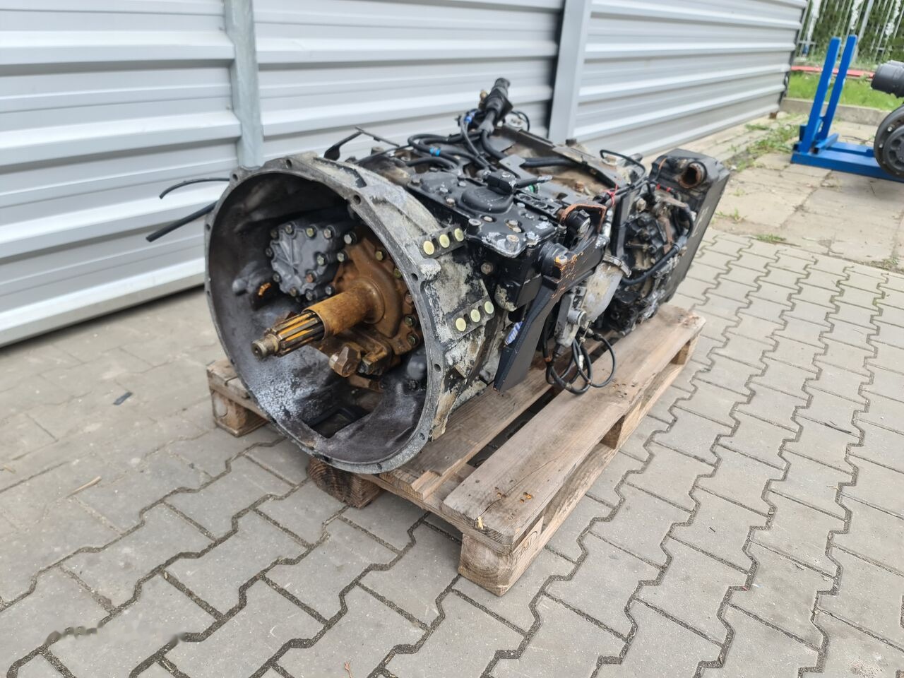Renault MAGNUM PREMIUM DXI Renault 16S2221TD 16 S 2221 TD 1343050002 5010613562 16.41-1.00 INTARDER ECOSPLIT IT 6085005044 1616902 - Käigukast - Veoauto: pilt 2 Renault MAGNUM PREMIUM DXI Renault 16S2221TD 16 S 2221 TD 1343050002 5010613562 16.41-1.00 INTARDER ECOSPLIT IT 6085005044 1616902 - Käigukast - Veoauto: pilt 2