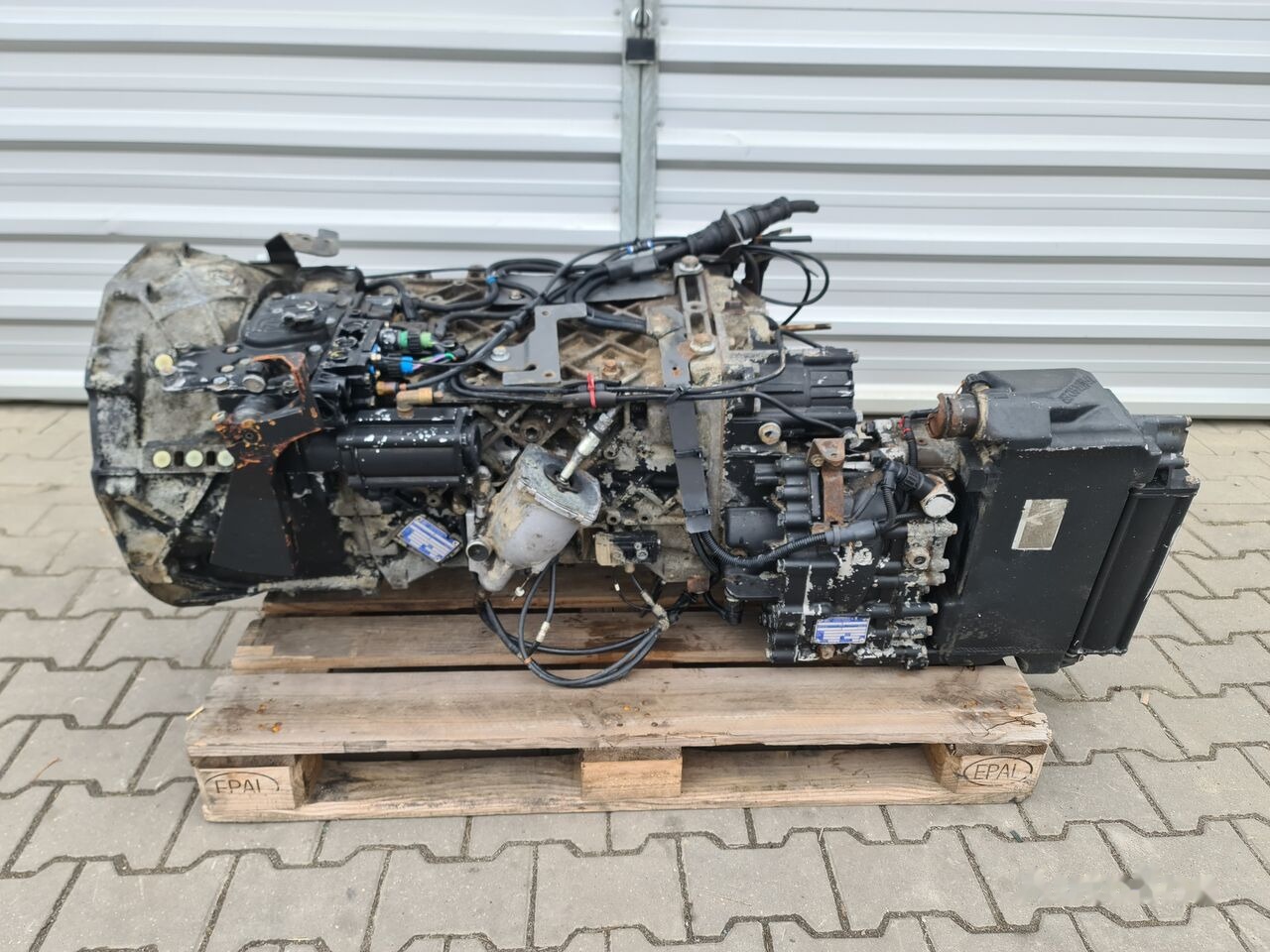 Renault MAGNUM PREMIUM DXI Renault 16S2221TD 16 S 2221 TD 1343050002 5010613562 16.41-1.00 INTARDER ECOSPLIT IT 6085005044 1616902 - Käigukast - Veoauto: pilt 1 Renault MAGNUM PREMIUM DXI Renault 16S2221TD 16 S 2221 TD 1343050002 5010613562 16.41-1.00 INTARDER ECOSPLIT IT 6085005044 1616902 - Käigukast - Veoauto: pilt 1