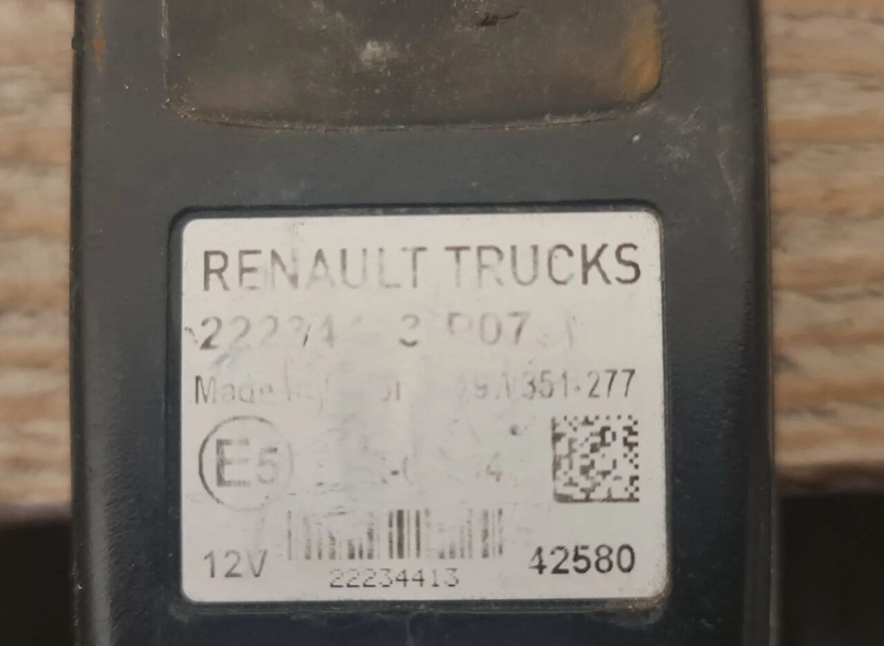 Renault RANGE T truck - Vedrustus - Veoauto: pilt 2 Renault RANGE T truck - Vedrustus - Veoauto: pilt 2