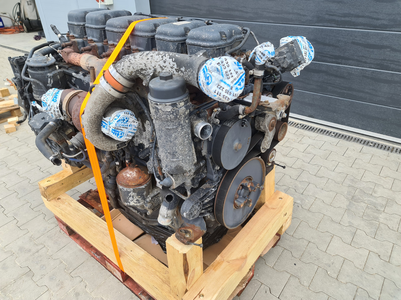 SCANIA R COMPLETE ENGINE / DC13 147 450HP / EURO 6 / WORLDWIDE DELIVERY - Mootor: pilt 3 SCANIA R COMPLETE ENGINE / DC13 147 450HP / EURO 6 / WORLDWIDE DELIVERY - Mootor: pilt 3