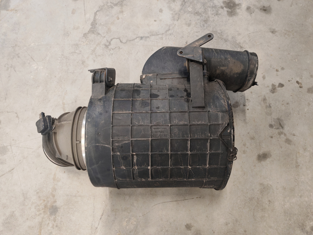 VOLVO FH5 FM5 EURO 6 / COMPLETE AIR FILTER / 22990421 - Õhufilter: pilt 3 VOLVO FH5 FM5 EURO 6 / COMPLETE AIR FILTER / 22990421 - Õhufilter: pilt 3