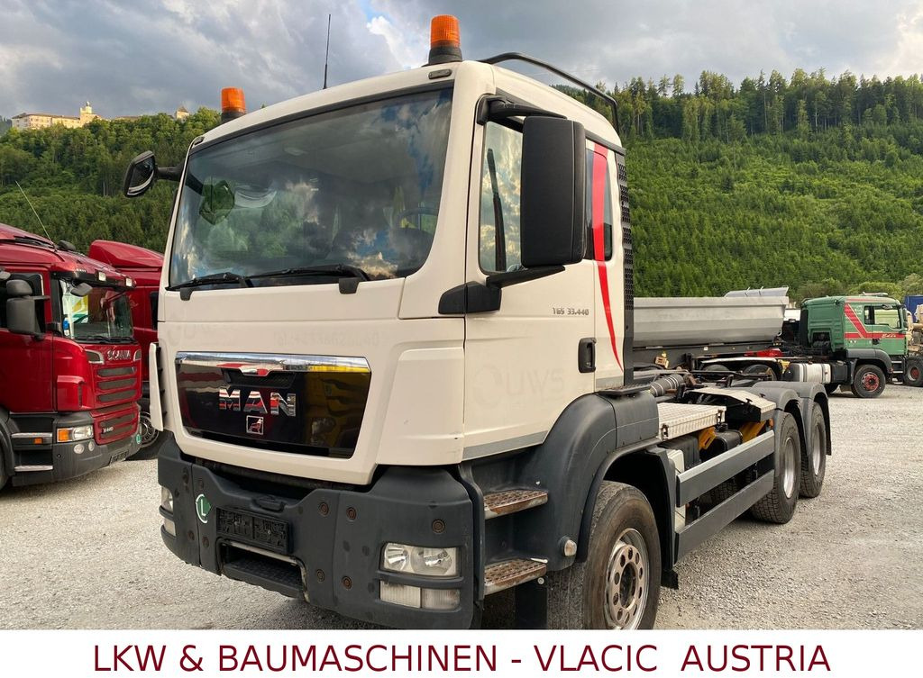 MAN TGS 33.440 (6x4) EEV Abrollkipper MAN TGS 33.440 (6x4) EEV Abrollkipper - Konkstõstukiga veoauto: pilt 1 MAN TGS 33.440 (6x4) EEV Abrollkipper MAN TGS 33.440 (6x4) EEV Abrollkipper - Konkstõstukiga veoauto: pilt 1