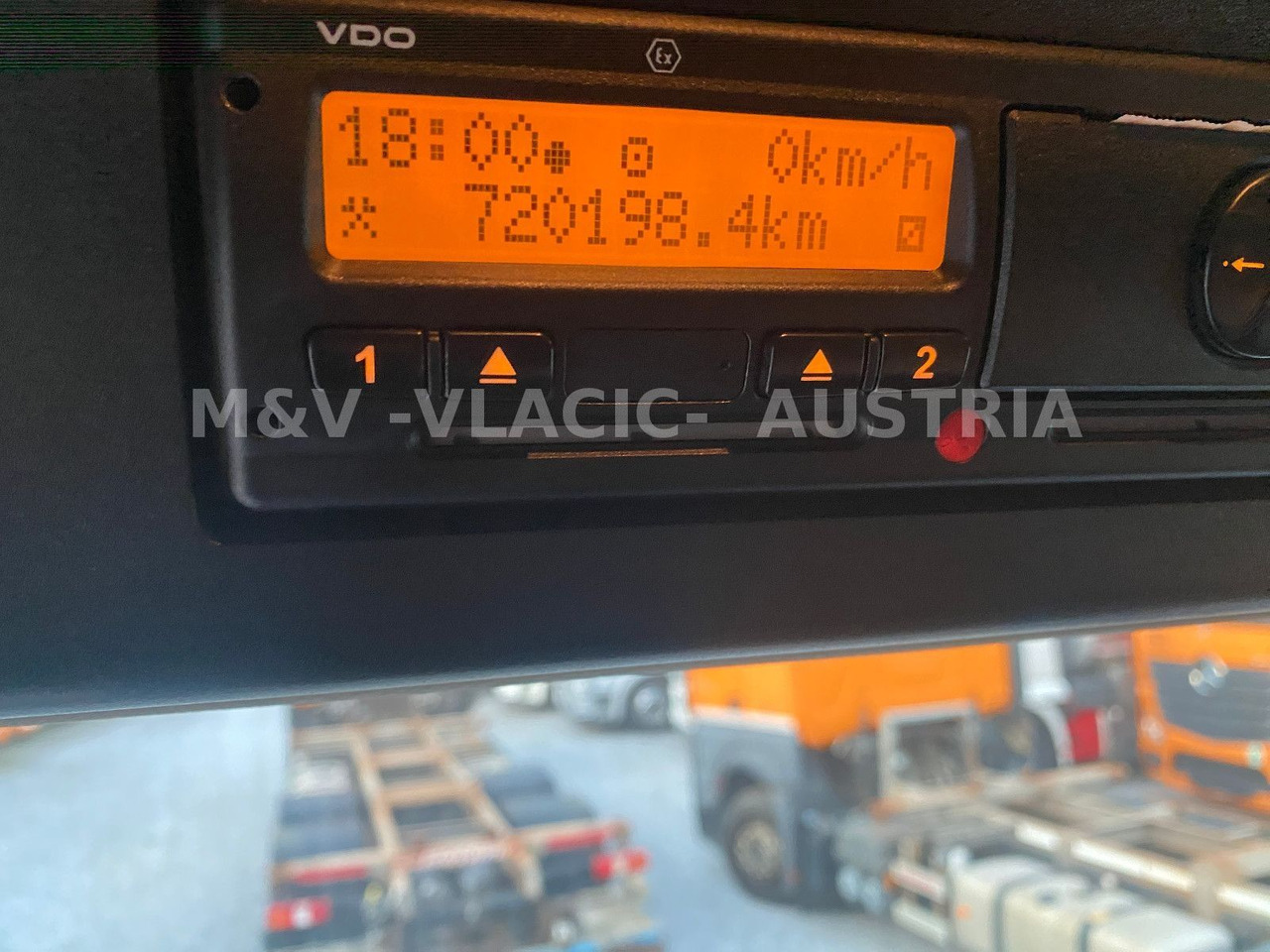 Mercedes-Benz 2542 - Konteinerveduk/ Tõstukiga veoauto: pilt 5 Mercedes-Benz 2542 - Konteinerveduk/ Tõstukiga veoauto: pilt 5