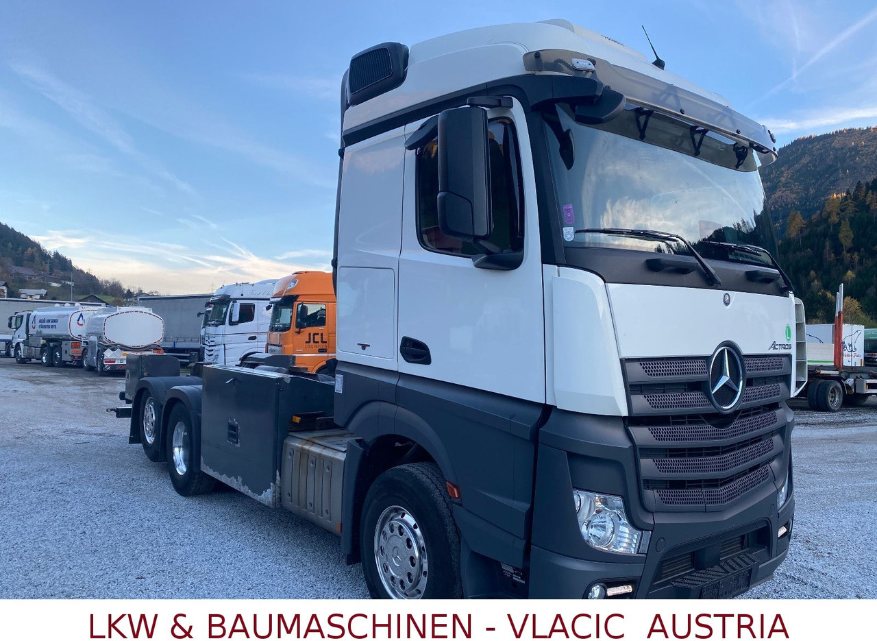 Mercedes-Benz Actros 963-0-C - Tsisternauto: pilt 2 Mercedes-Benz Actros 963-0-C - Tsisternauto: pilt 2