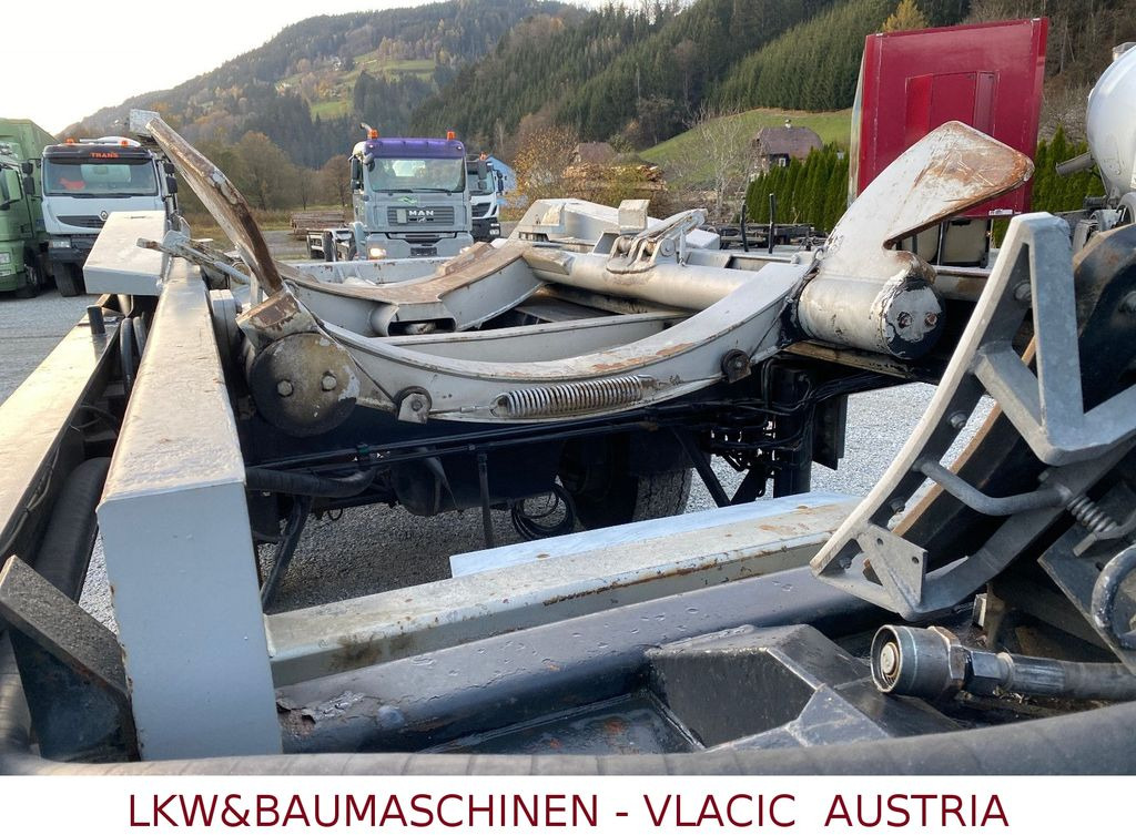 Müller-Mitteltal Silosteller Müller-Mitteltal Silosteller - Silo poolhaagis: pilt 5 Müller-Mitteltal Silosteller Müller-Mitteltal Silosteller - Silo poolhaagis: pilt 5