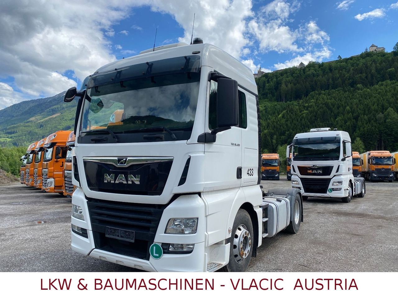 MAN TGX 18.420 (eigengewicht 6939Kg) MAN TGX 18.420 (eigengewicht 6939Kg) - Sadulveok: pilt 1 MAN TGX 18.420 (eigengewicht 6939Kg) MAN TGX 18.420 (eigengewicht 6939Kg) - Sadulveok: pilt 1