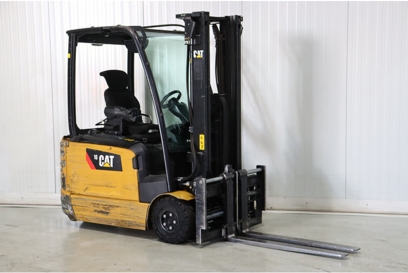 Caterpillar EP16ANT - Elektritõstuk: pilt 1 Caterpillar EP16ANT - Elektritõstuk: pilt 1