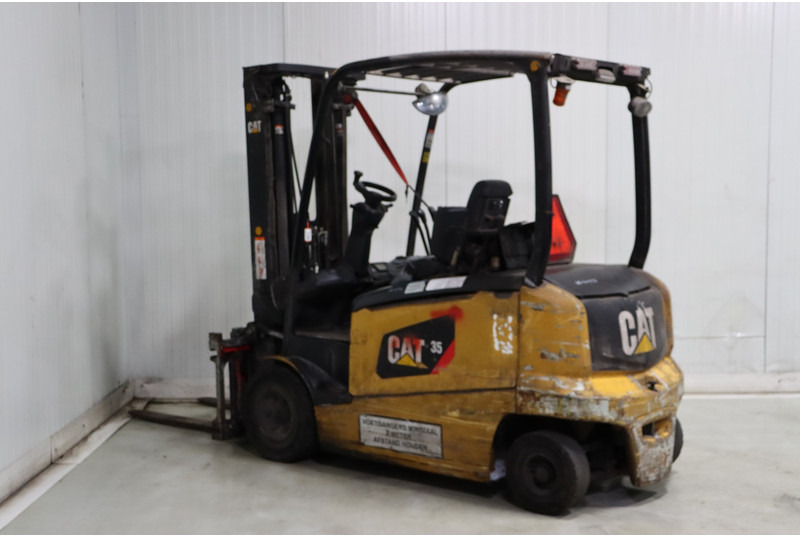 Caterpillar EP35N - Elektritõstuk: pilt 5 Caterpillar EP35N - Elektritõstuk: pilt 5
