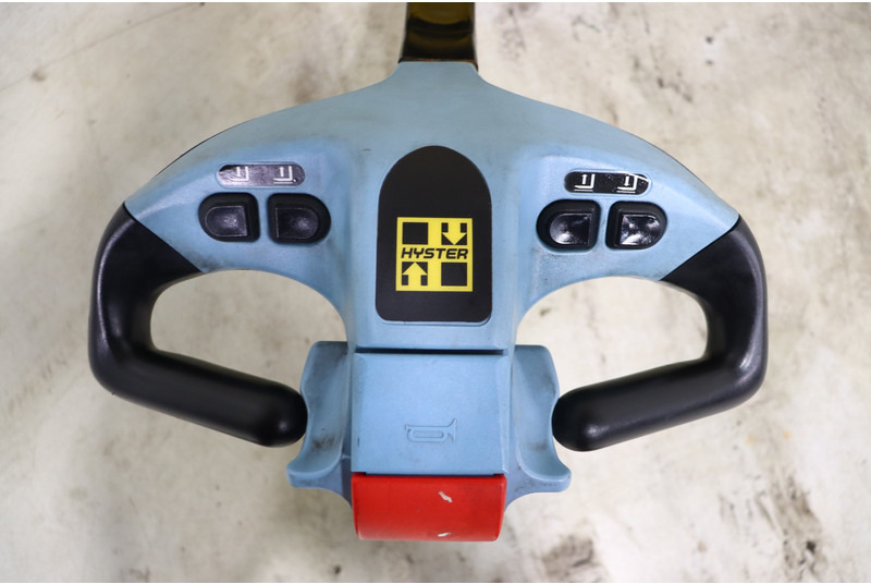 Hyster P1.8AC - Kaubaaluste tõstuk: pilt 2 Hyster P1.8AC - Kaubaaluste tõstuk: pilt 2