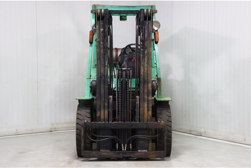 Mitsubishi FG40K - Gaasitõstuk: pilt 2 Mitsubishi FG40K - Gaasitõstuk: pilt 2