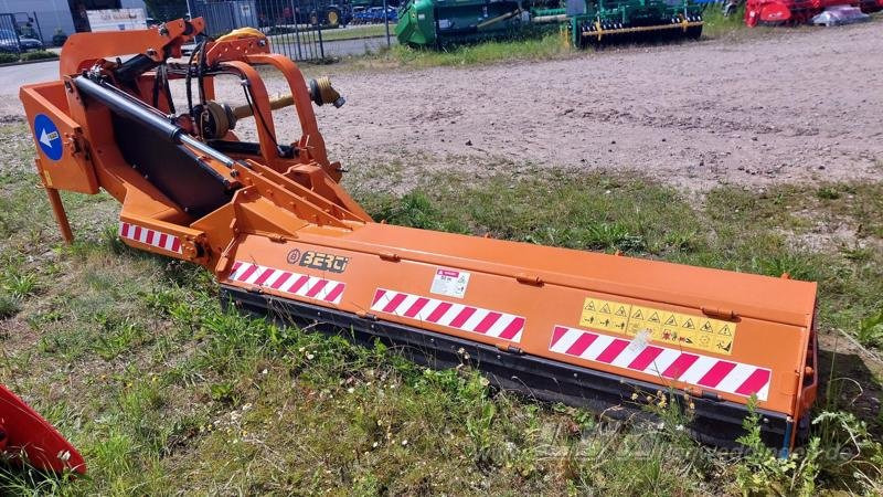 Berti TRINCIARGINI WING 250 - Hooldusniiduk/ Multšer: pilt 1 Berti TRINCIARGINI WING 250 - Hooldusniiduk/ Multšer: pilt 1