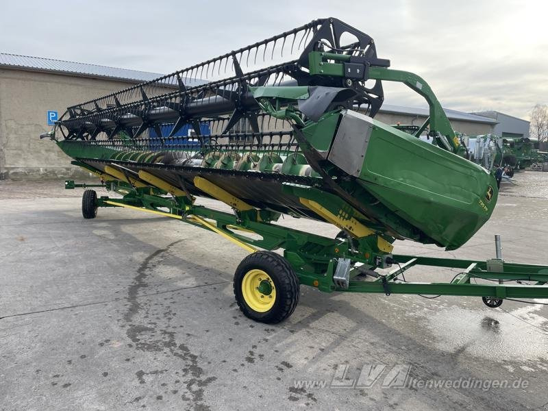 John Deere 735 PremiumFlow - Kombaini päis: pilt 2 John Deere 735 PremiumFlow - Kombaini päis: pilt 2