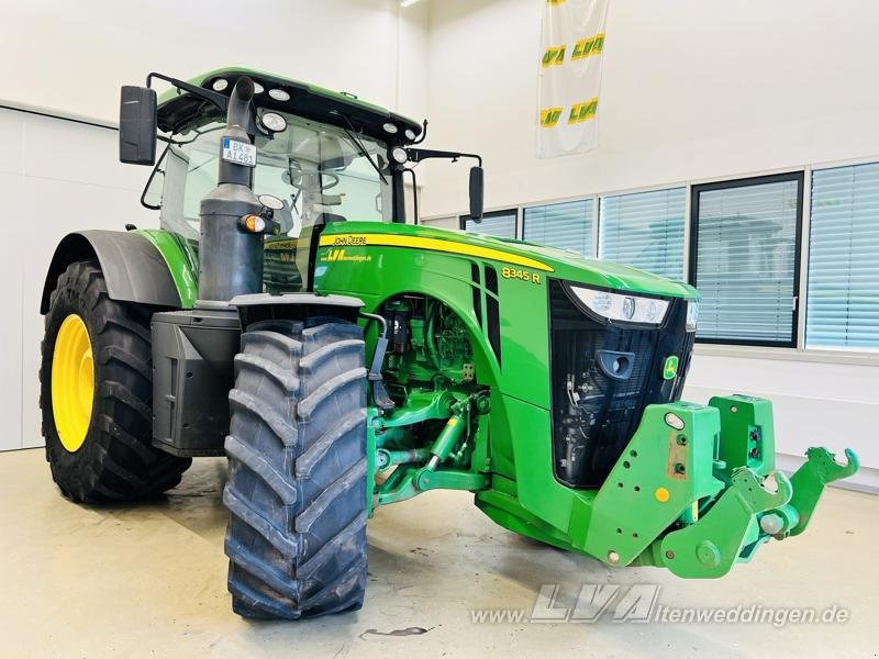 John Deere 8345R FH+FZW - Traktor: pilt 2 John Deere 8345R FH+FZW - Traktor: pilt 2
