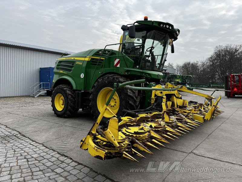 John Deere 8700 - Koristusmasin: pilt 1 John Deere 8700 - Koristusmasin: pilt 1