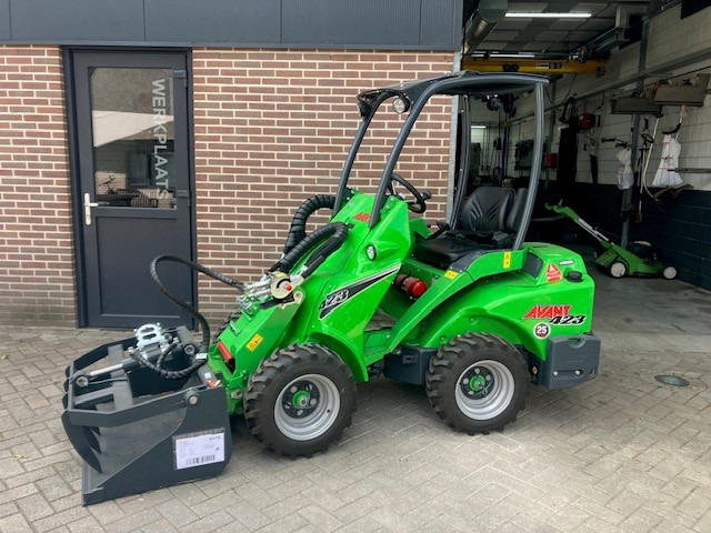 AVANT 423 TDL miniloader - Minilaadur: pilt 1 AVANT 423 TDL miniloader - Minilaadur: pilt 1