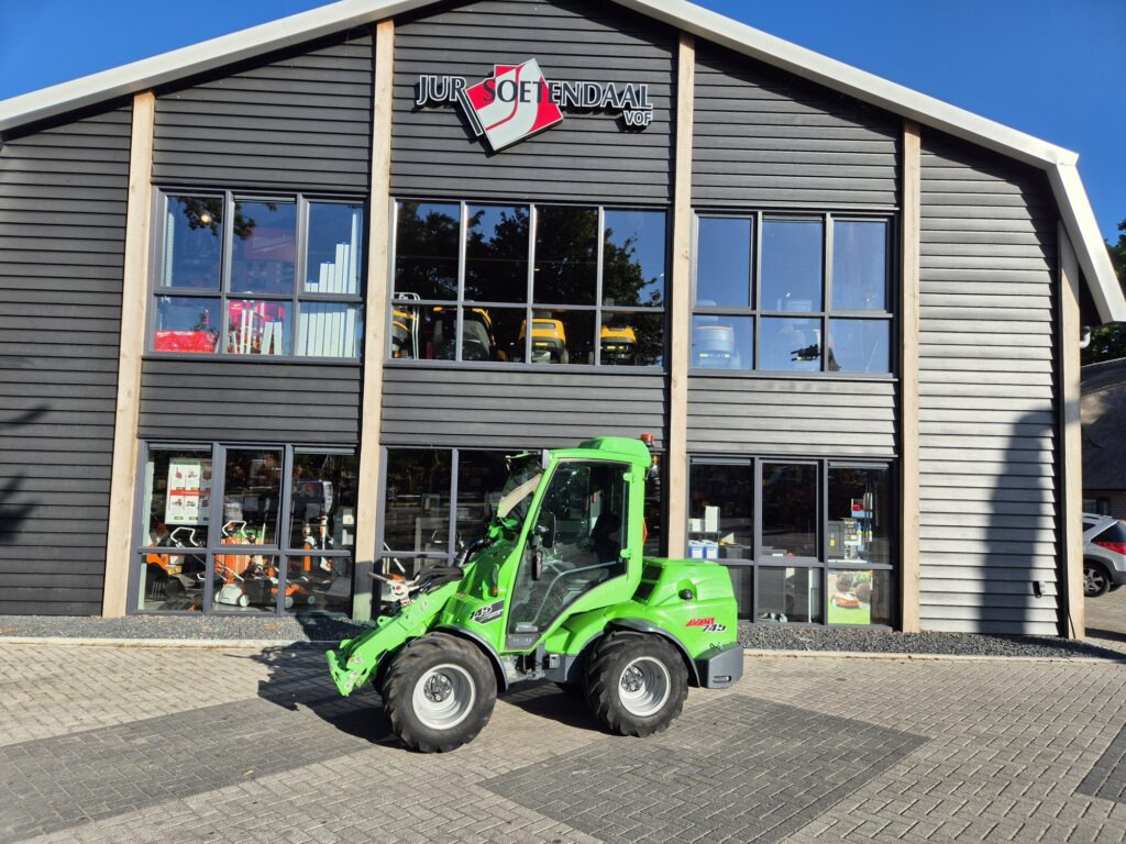 AVANT 745 optidrive - Minilaadur: pilt 1 AVANT 745 optidrive - Minilaadur: pilt 1
