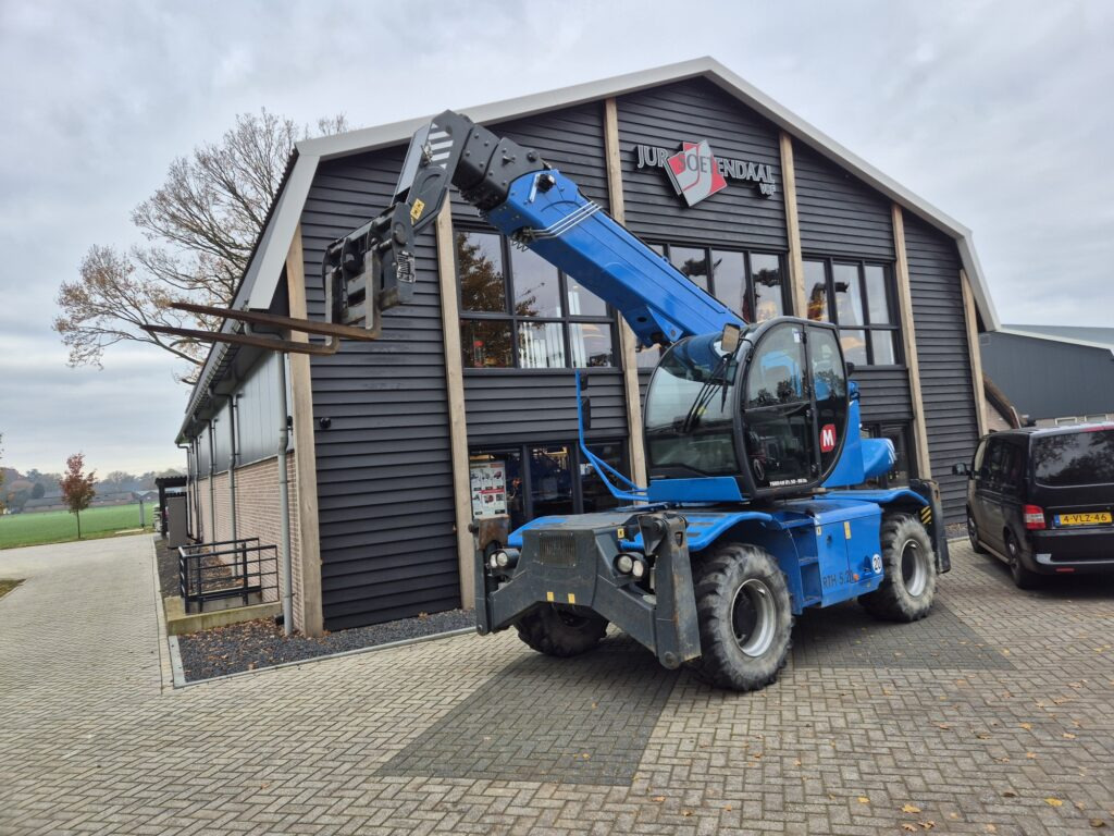 MAGNI RTH 5.21 - Teleskooplaadur: pilt 2 MAGNI RTH 5.21 - Teleskooplaadur: pilt 2