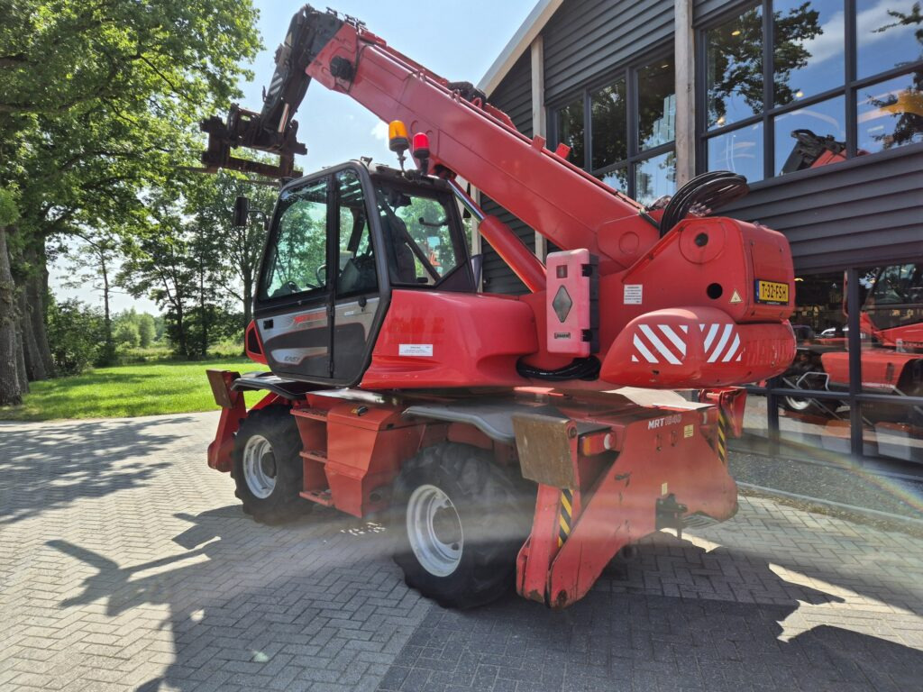 MANITOU MRT 1840 easy - Teleskooplaadur: pilt 4 MANITOU MRT 1840 easy - Teleskooplaadur: pilt 4