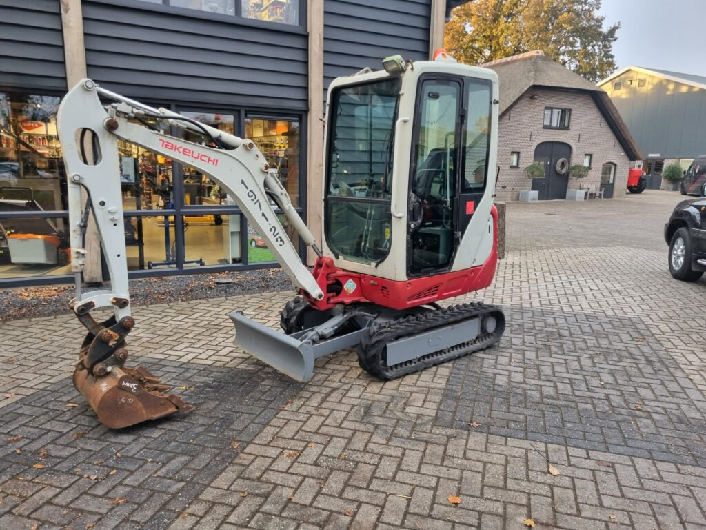 TAKEUCHI TB216 minidigger - Miniekskavaator: pilt 2 TAKEUCHI TB216 minidigger - Miniekskavaator: pilt 2