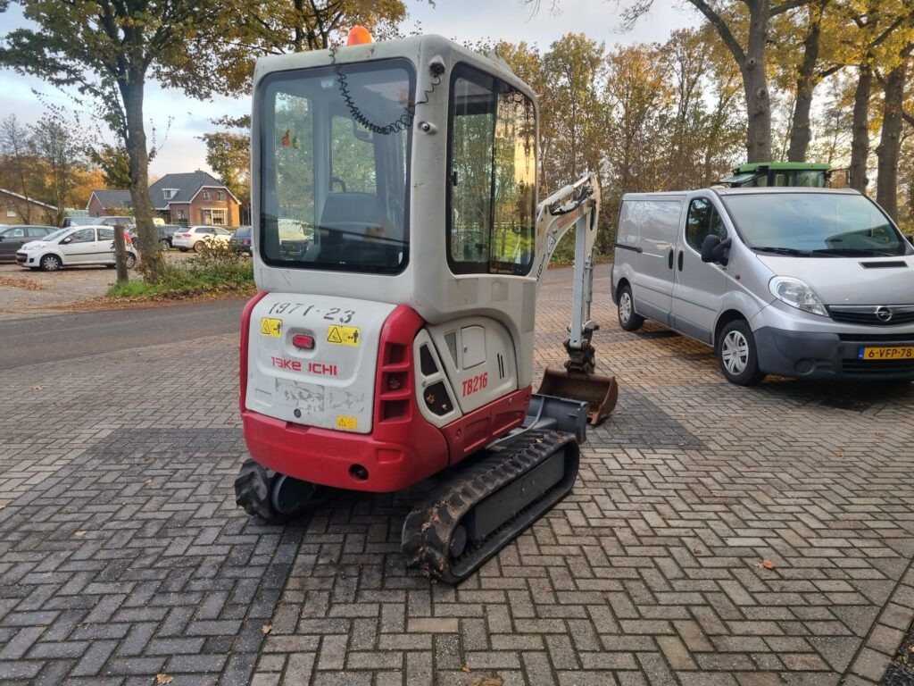 TAKEUCHI TB216 minidigger - Miniekskavaator: pilt 4 TAKEUCHI TB216 minidigger - Miniekskavaator: pilt 4
