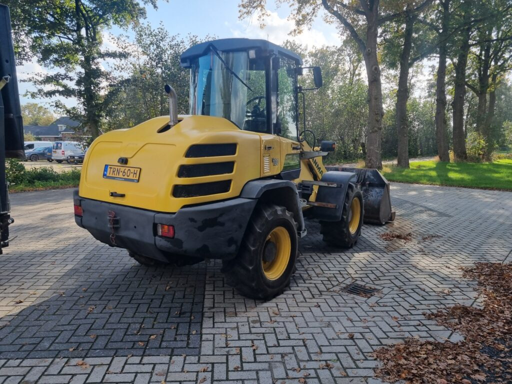 YANMAR V120 - Rataslaadur: pilt 2 YANMAR V120 - Rataslaadur: pilt 2