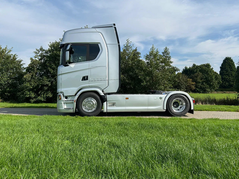Scania 660S V8 NGS | 4x2 NB | 4 BALON SUSPENSION | RETARDER | FULL-AIR | PTO PREP. | PARK-COOLER | - Sadulveok: pilt 2 Scania 660S V8 NGS | 4x2 NB | 4 BALON SUSPENSION | RETARDER | FULL-AIR | PTO PREP. | PARK-COOLER | - Sadulveok: pilt 2