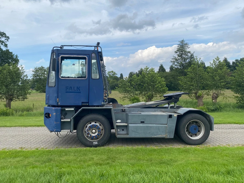 Sisu E TRX 182 | HYDROLIC | CENTRAL LUBRIGATION | NO RUST !!! - Laotraktor: pilt 4 Sisu E TRX 182 | HYDROLIC | CENTRAL LUBRIGATION | NO RUST !!! - Laotraktor: pilt 4