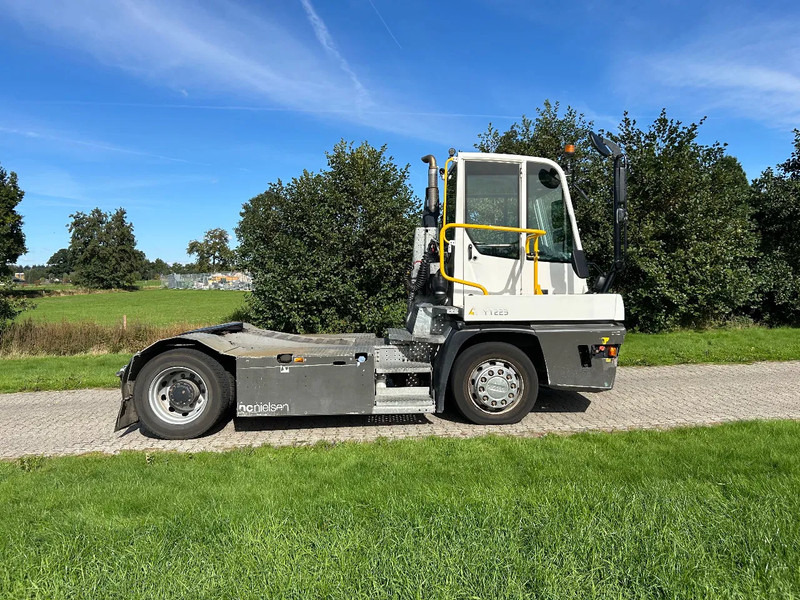 Terberg YT 223 | LOW HOURS | AIRCO | MEGA LOW LOADER | - Laotraktor: pilt 3 Terberg YT 223 | LOW HOURS | AIRCO | MEGA LOW LOADER | - Laotraktor: pilt 3