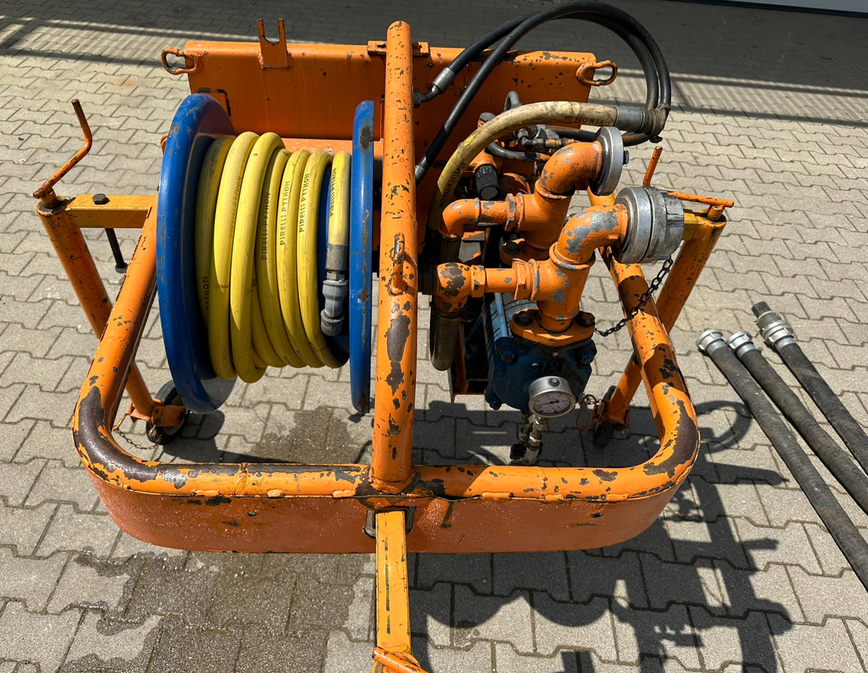 Unimog Frontanbauwasserpumpe Deu. hyd. - Veepump: pilt 2 Unimog Frontanbauwasserpumpe Deu. hyd. - Veepump: pilt 2