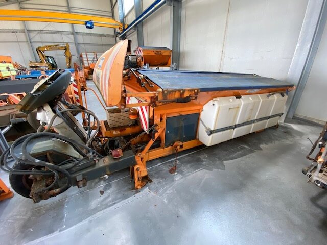 Liiva-/ Soolajaotur Unimog Salzstreuer Schmidt SAB40-36FR1750: pilt 1