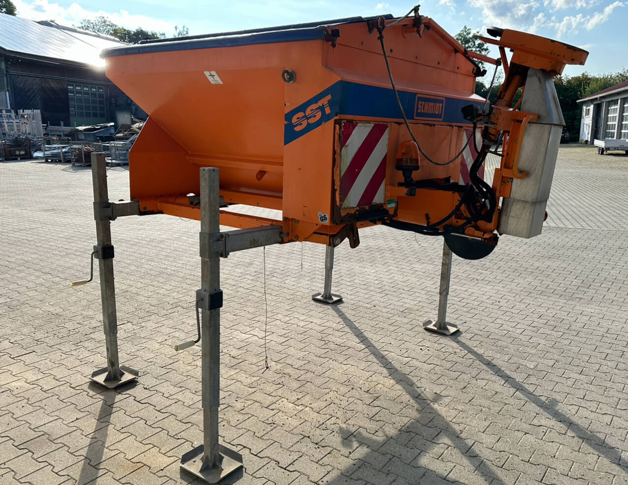 Unimog Salzstreuer Schmidt SST20-TLWH - Liiva-/ Soolajaotur: pilt 1 Unimog Salzstreuer Schmidt SST20-TLWH - Liiva-/ Soolajaotur: pilt 1