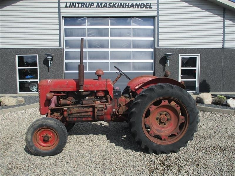 Bukh 403 Med Fjernudtag - Traktor: pilt 1 Bukh 403 Med Fjernudtag - Traktor: pilt 1