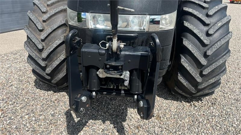 Case IH Magnum 370 CVX Med fronlift - Traktor: pilt 4 Case IH Magnum 370 CVX Med fronlift - Traktor: pilt 4