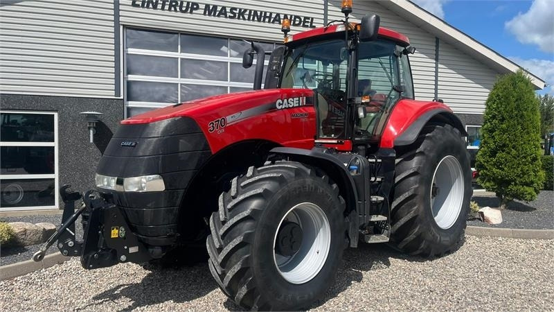 Case IH Magnum 370 CVX Med fronlift - Traktor: pilt 2 Case IH Magnum 370 CVX Med fronlift - Traktor: pilt 2