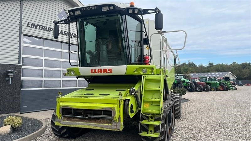 Claas LEXION 560 Med ny bælter og 4wd - Kombain: pilt 3 Claas LEXION 560 Med ny bælter og 4wd - Kombain: pilt 3