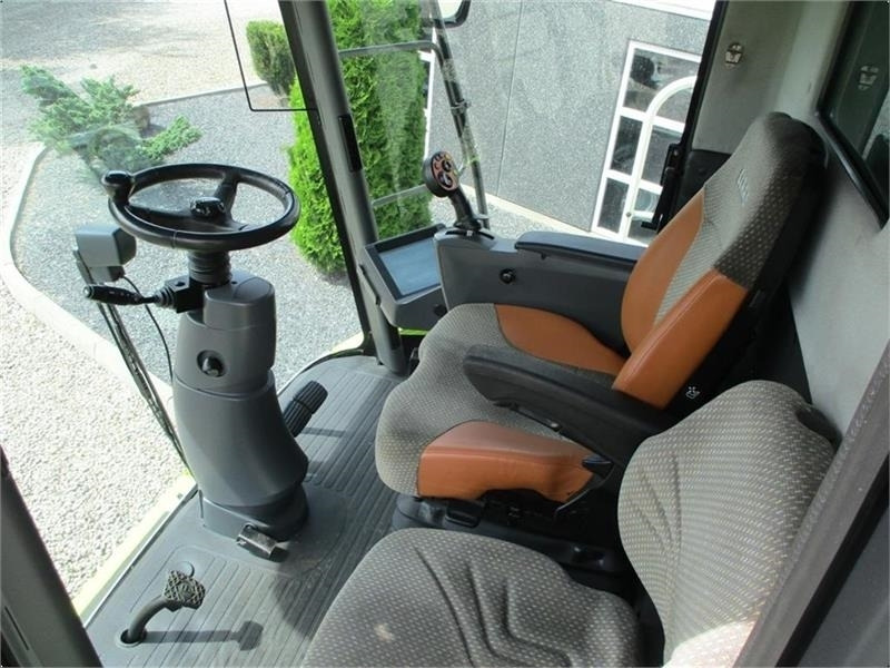 Claas LEXION 570 Klargjort maskine med kun 2066timer og - Kombain: pilt 4 Claas LEXION 570 Klargjort maskine med kun 2066timer og - Kombain: pilt 4
