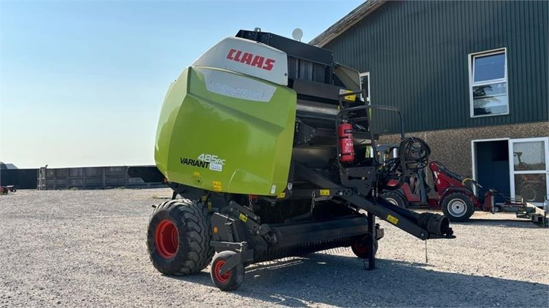 Claas Variant 485 RC velholdt gård maskine. Lige taget i - Heinapress, ümmargune: pilt 1 Claas Variant 485 RC velholdt gård maskine. Lige taget i - Heinapress, ümmargune: pilt 1