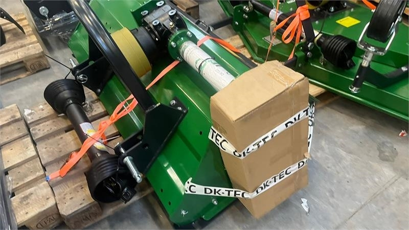 Dk-Tec EFGC155D Slagleklipper med fast tårn og oplukkelig - Niiduk: pilt 3 Dk-Tec EFGC155D Slagleklipper med fast tårn og oplukkelig - Niiduk: pilt 3
