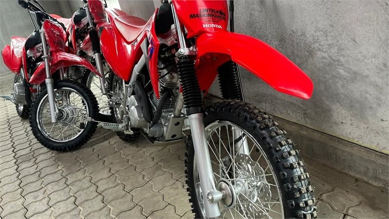 Honda CRF 125 F DEMO. Rigtig crosser med gear og kobling - ATV: pilt 4 Honda CRF 125 F DEMO. Rigtig crosser med gear og kobling - ATV: pilt 4