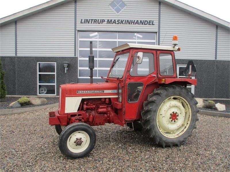 IH 474 En ejers traktor med lukket kabine på - Traktor: pilt 1 IH 474 En ejers traktor med lukket kabine på - Traktor: pilt 1