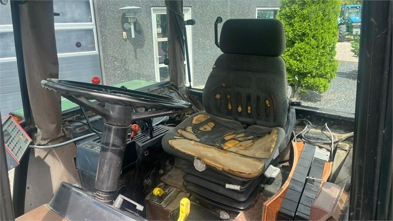 John Deere 2650 Med SGII kabine, 540 og 1000 pto omd - Traktor: pilt 5 John Deere 2650 Med SGII kabine, 540 og 1000 pto omd - Traktor: pilt 5