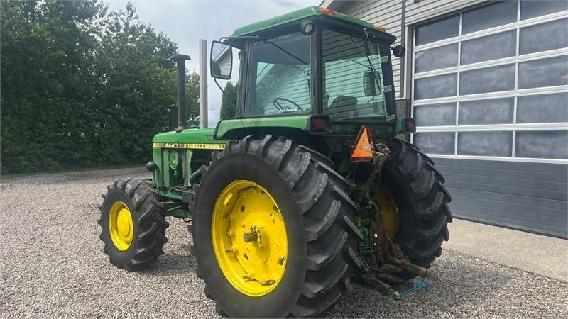 John Deere 4430 Med Powershift - Traktor: pilt 3 John Deere 4430 Med Powershift - Traktor: pilt 3