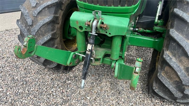 John Deere 6170R AutoPower med frontlift - Traktor: pilt 4 John Deere 6170R AutoPower med frontlift - Traktor: pilt 4