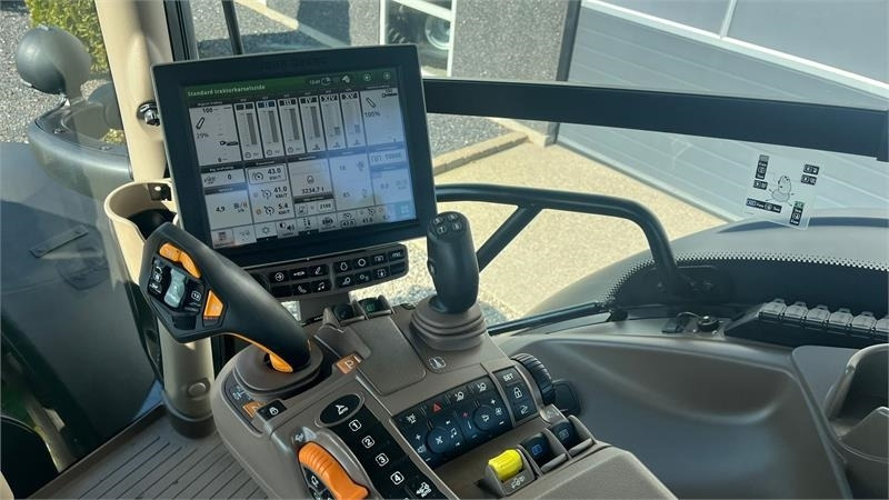 John Deere 6195R Ultimate Edition, CommandPro, Meget velholdt - Traktor: pilt 3 John Deere 6195R Ultimate Edition, CommandPro, Meget velholdt - Traktor: pilt 3