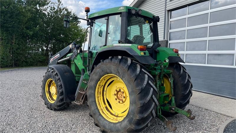 John Deere 6910 Auto Quad II-TLS Med frontlæsser - Traktor: pilt 3 John Deere 6910 Auto Quad II-TLS Med frontlæsser - Traktor: pilt 3