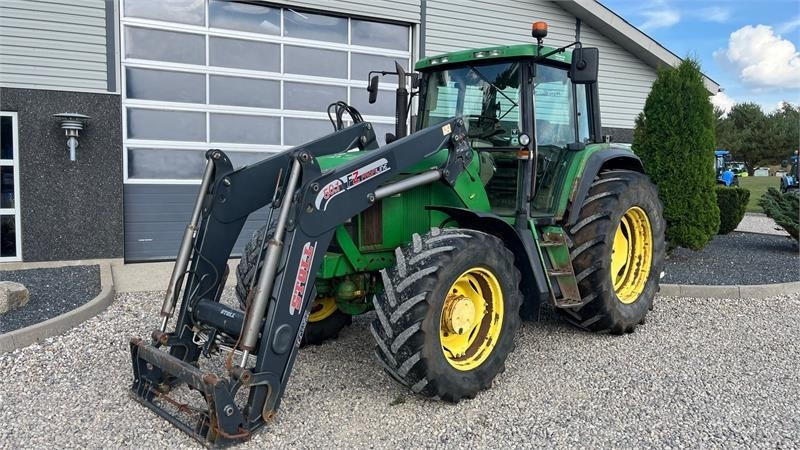 John Deere 6910 Auto Quad II-TLS Med frontlæsser - Traktor: pilt 2 John Deere 6910 Auto Quad II-TLS Med frontlæsser - Traktor: pilt 2